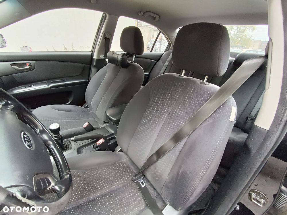 Kia Magentis - 8