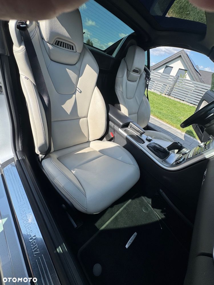 Mercedes-Benz SLK 250 CGI - 21