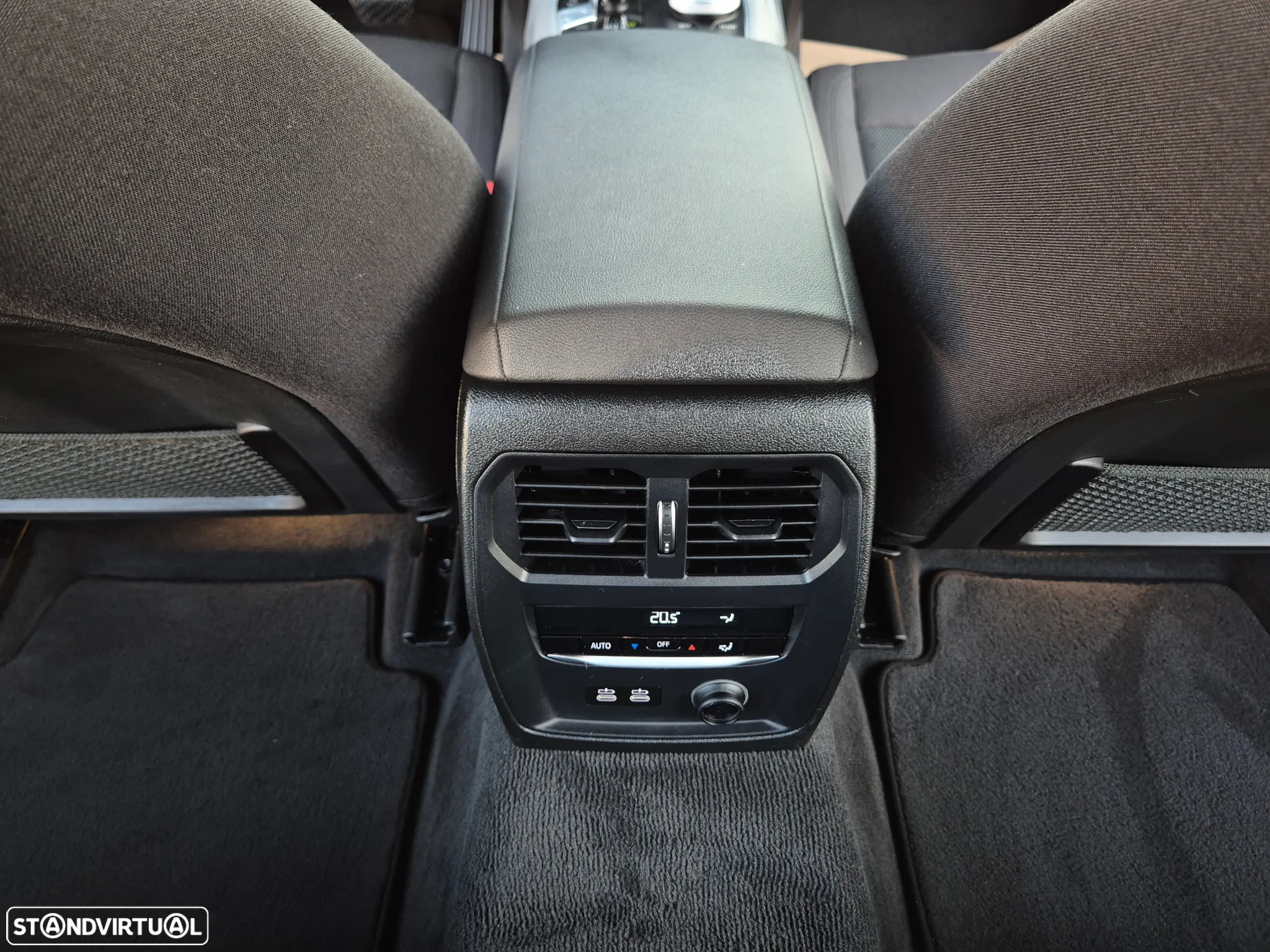 BMW 330 e Auto - 13