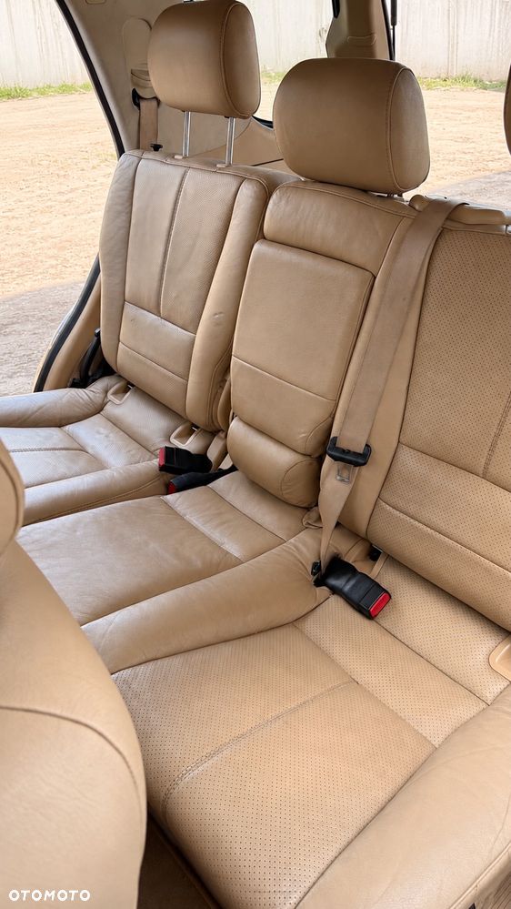 Mercedes-Benz ML - 8