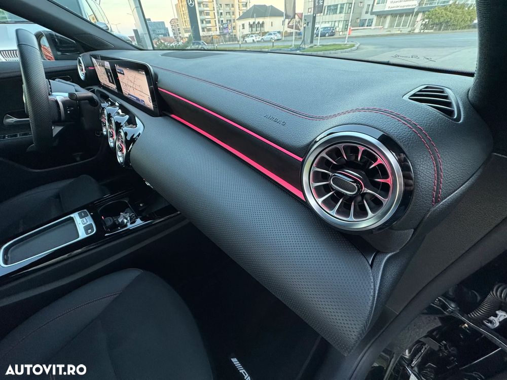 Mercedes-Benz CLA 180 7G-DCT AMG Line Advanced Plus - 22
