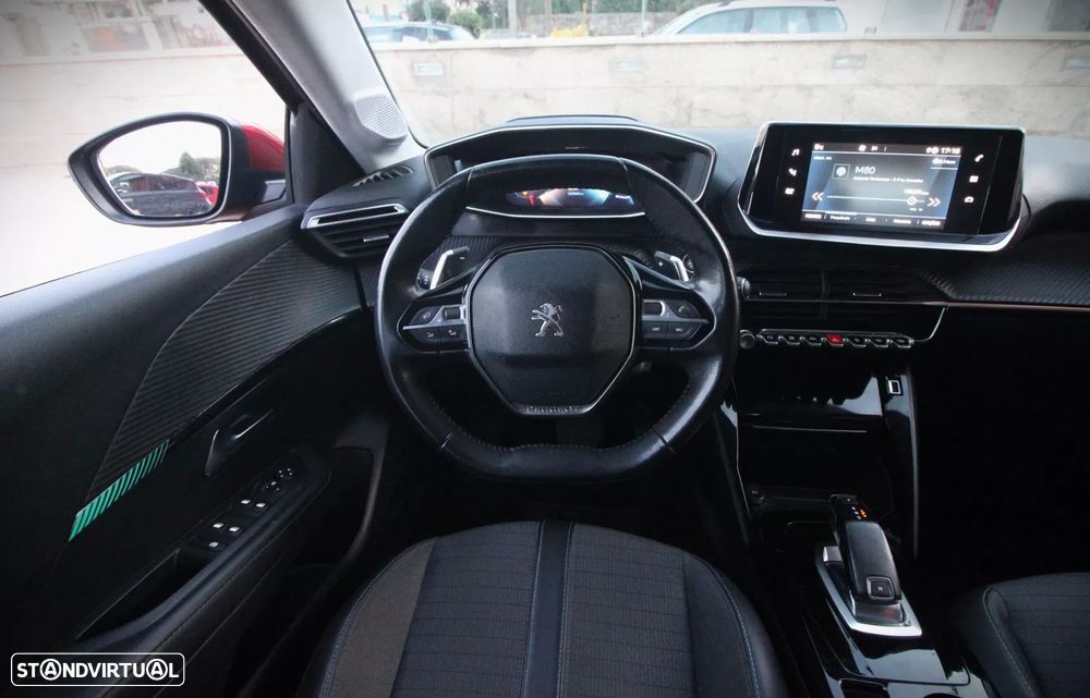 Peugeot 208 1.2 PureTech Allure EAT8 - 17