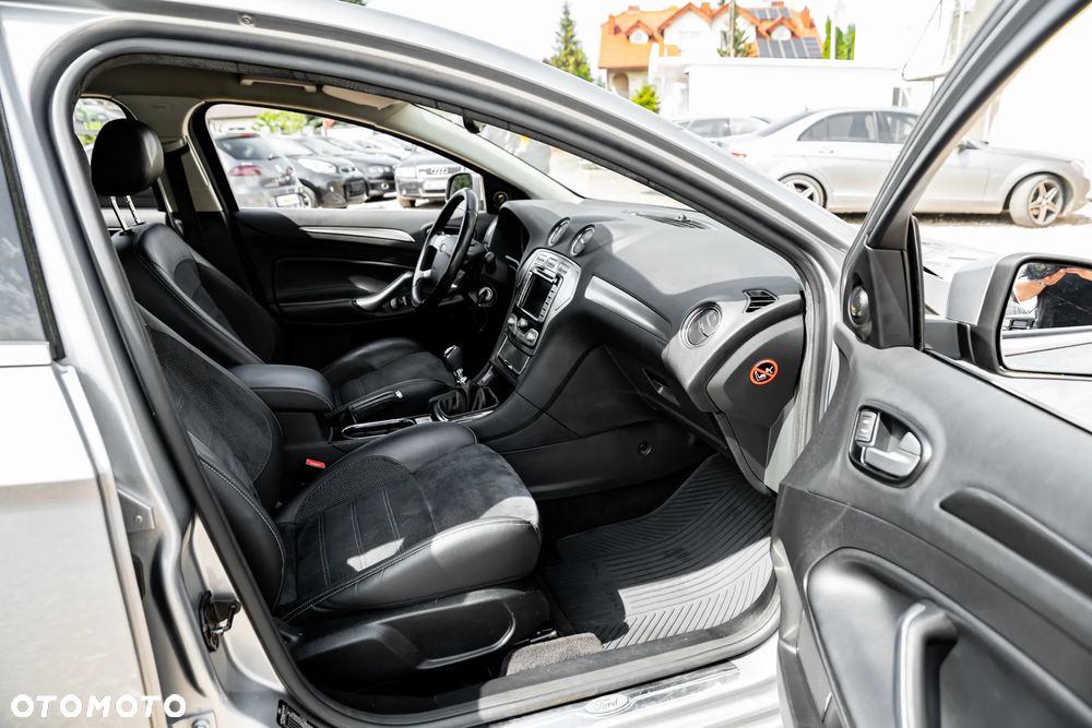 Ford Mondeo 2.5 Titanium X - 15