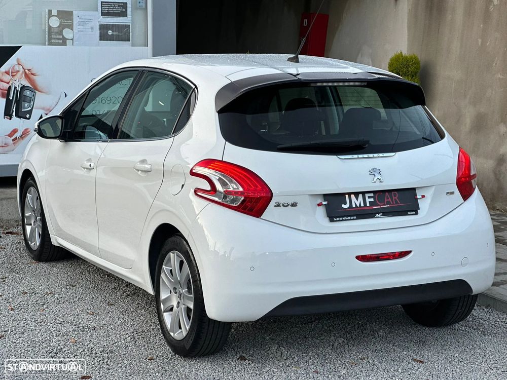 Peugeot 208 e-HDi 92 Stop&Start Style - 8
