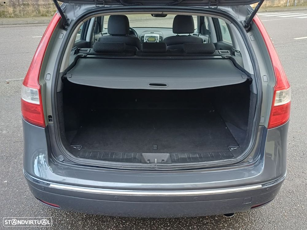 Hyundai i30 CW 1.6 CRDi Comfort - 39