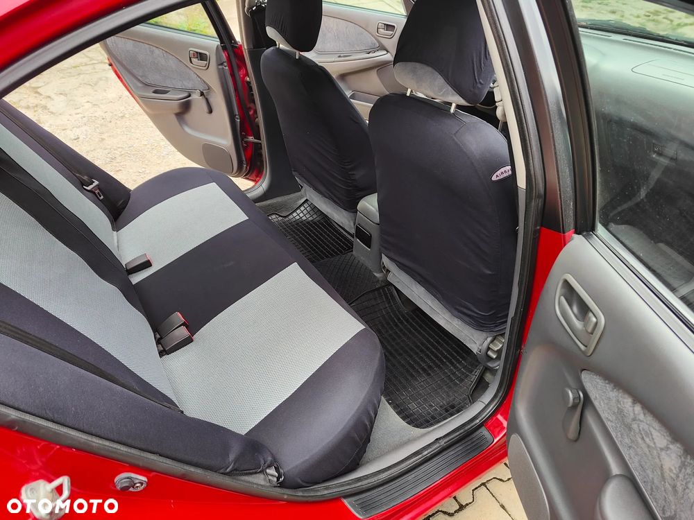 Toyota Avensis - 9