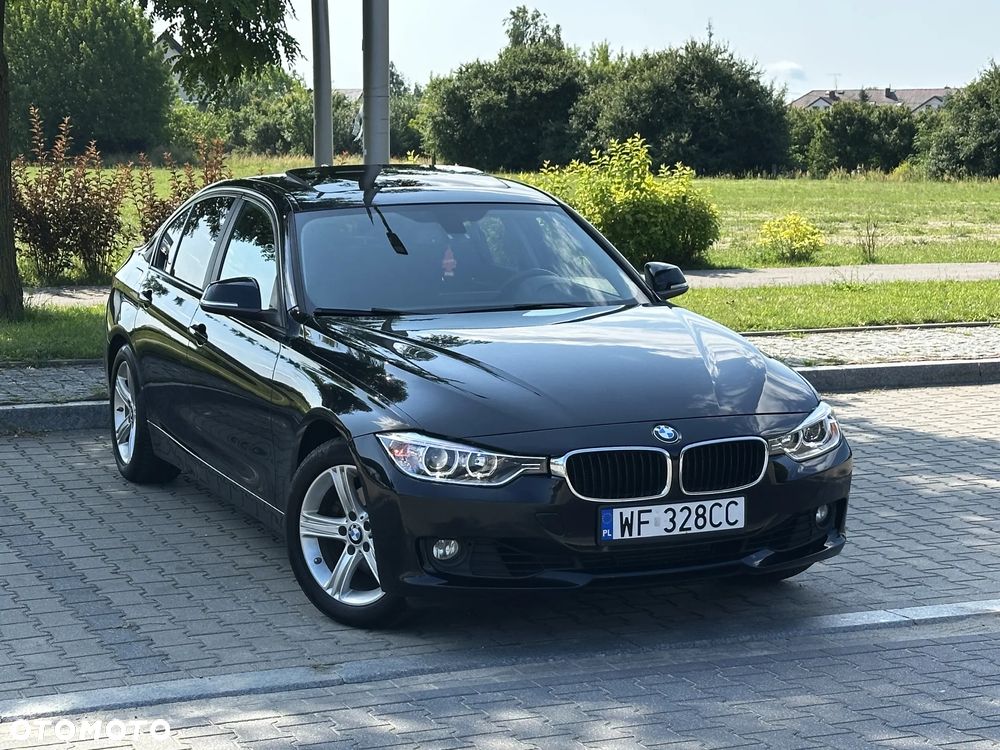 BMW Seria 3 328i xDrive Luxury Line - 1