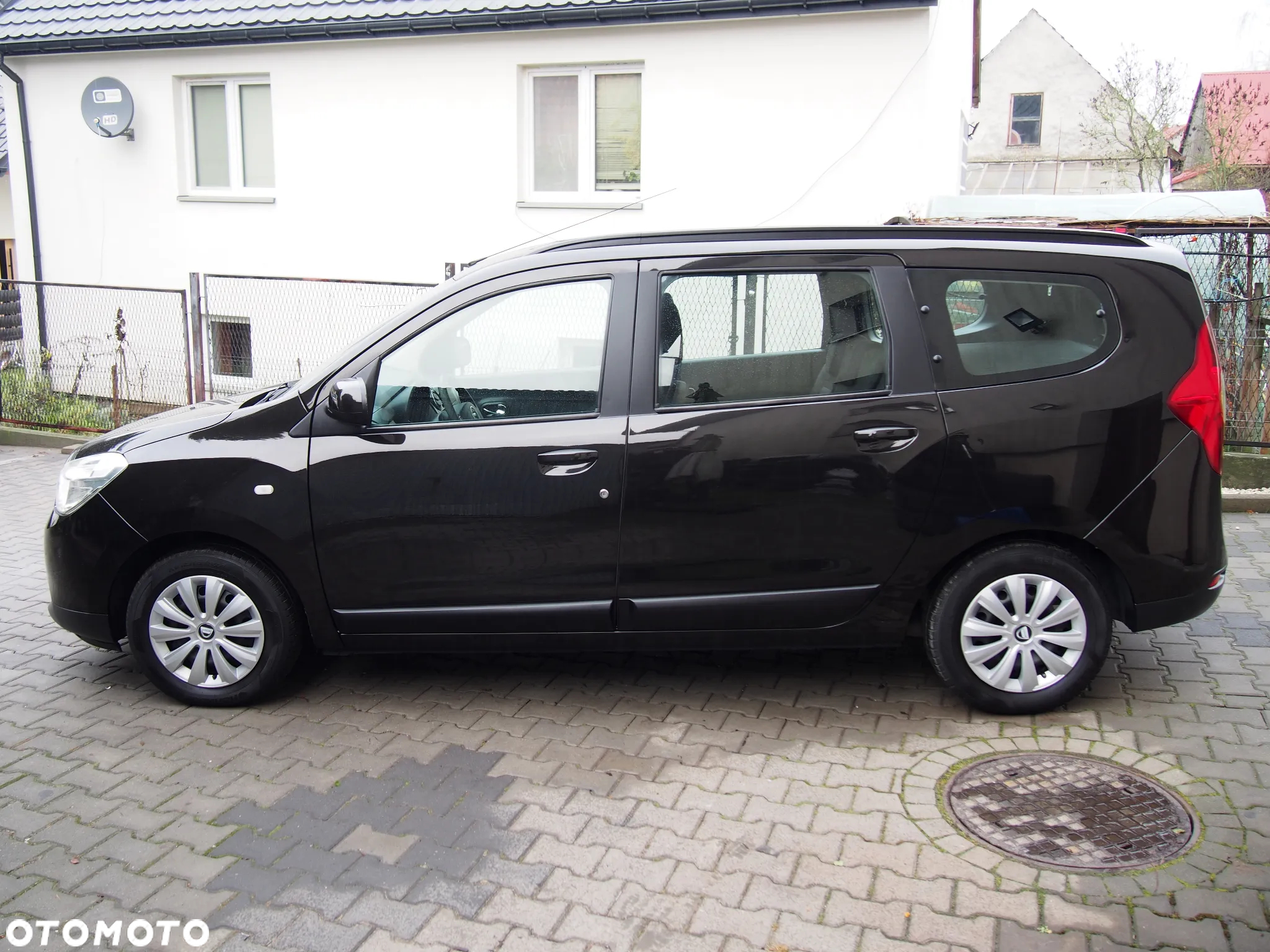 Dacia Lodgy TCe 115 Celebration - 8