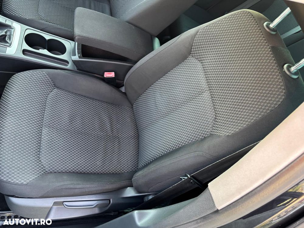 VOLKSWAGEN Passat 2011 — imagine 6