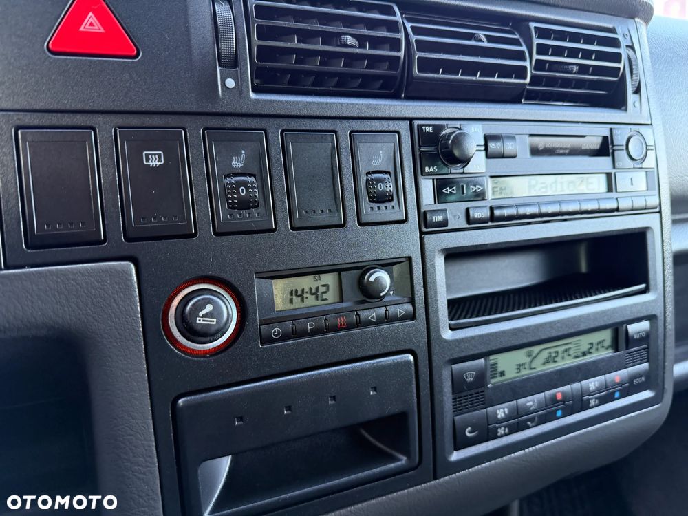 Volkswagen Multivan Standard - 21