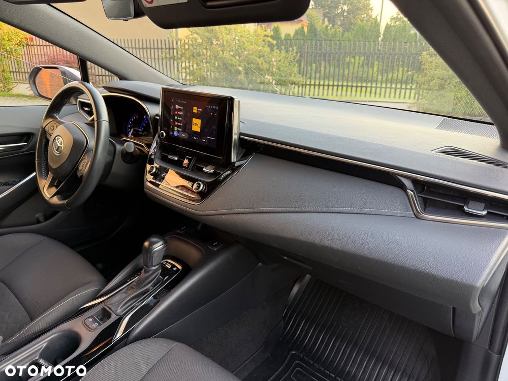 Toyota Corolla 1.8 Hybrid Comfort - 19