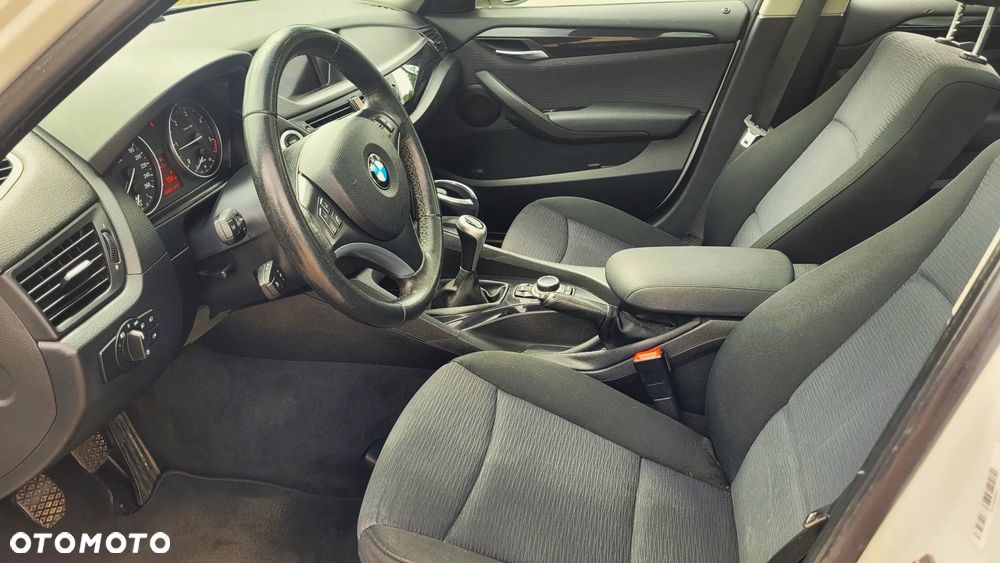 BMW X1 xDrive18d xLine - 19