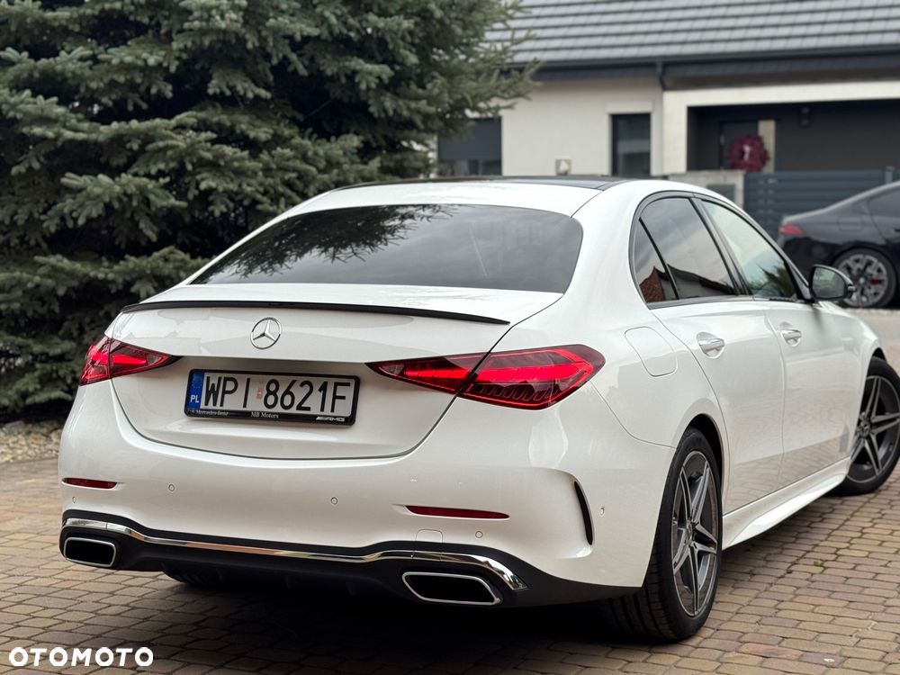 Mercedes-Benz Klasa C 180 mHEV AMG - 24