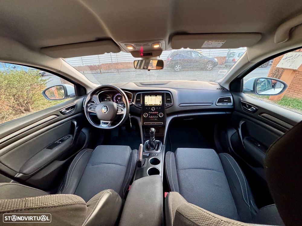 Renault Mégane 1.5 dCi Dynamique S - 13