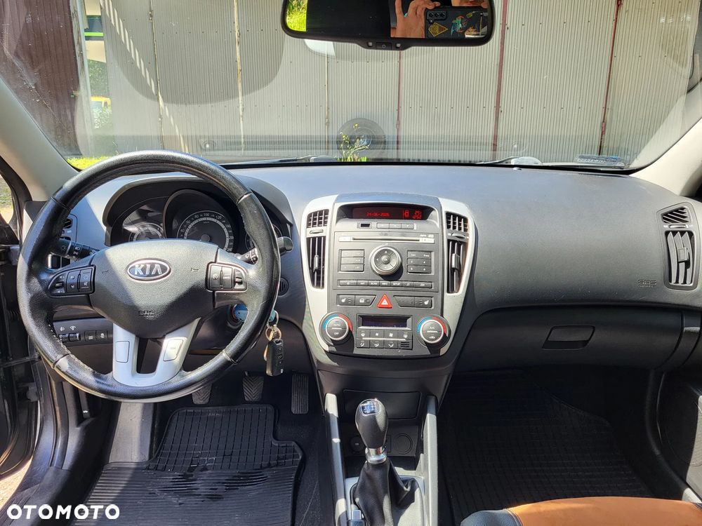 Kia Ceed 1.6 Crdi Comfort + - 8