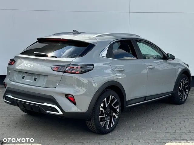 Kia XCeed 1.6 T-GDI Tribute DCT - 14