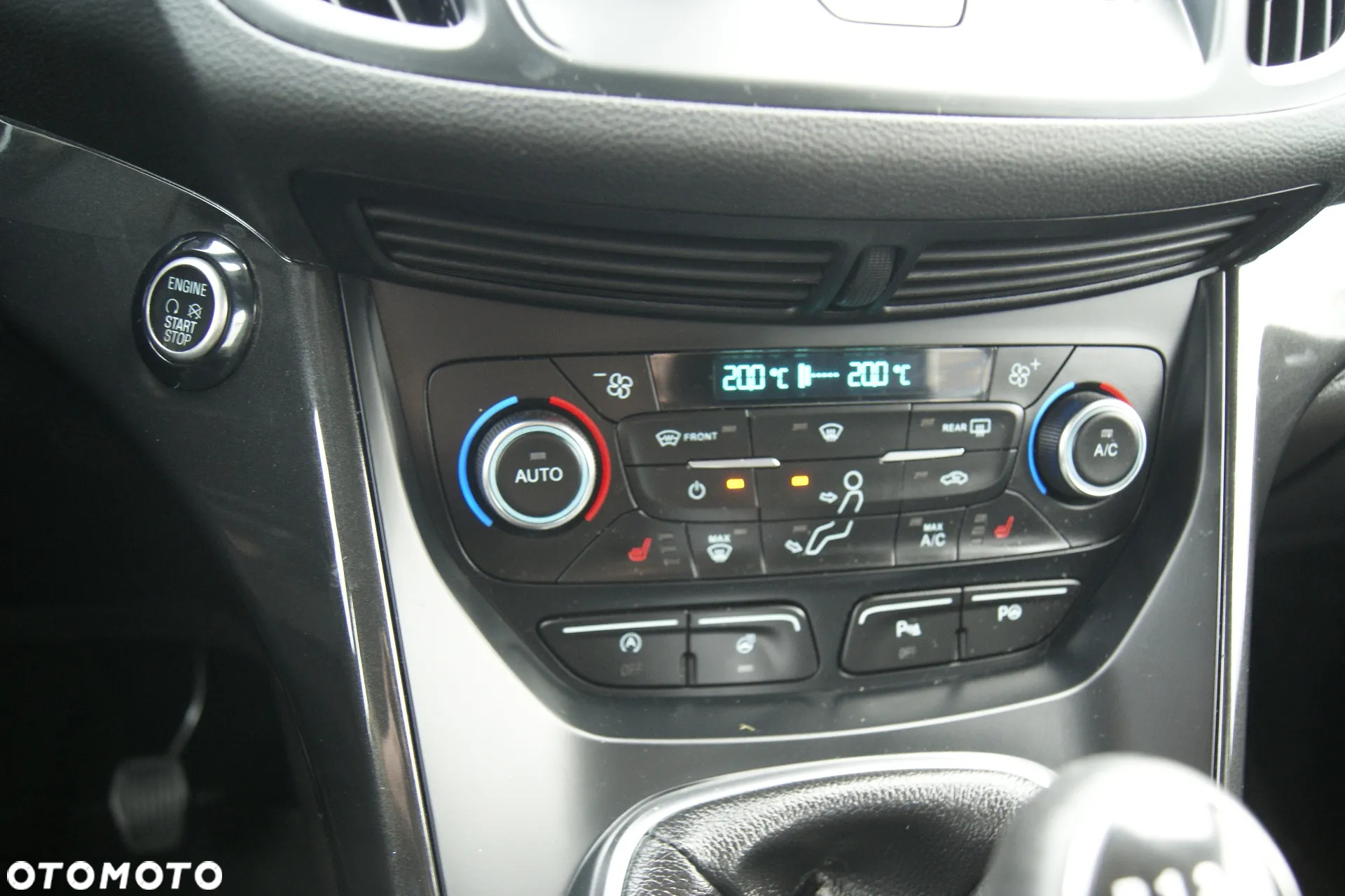 Ford Kuga - 11