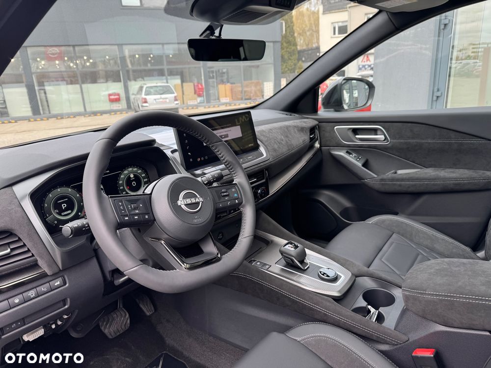 Nissan Qashqai 1.3 DIG-T MHEV 4x4 N-Design Xtronic - 9