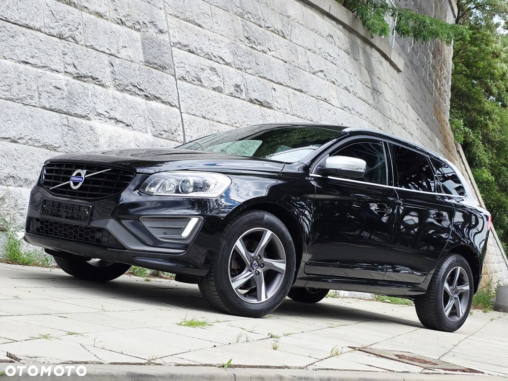Volvo XC 60 D3 Drive-E R-Design Momentum - 2