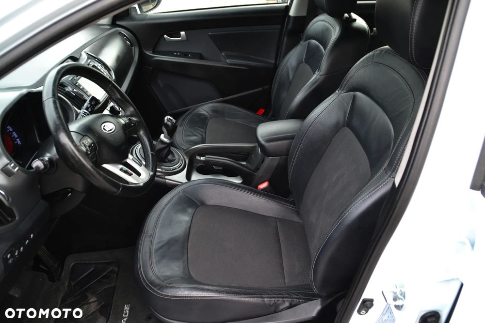 Kia Sportage 1.6 GDI L 2WD - 26