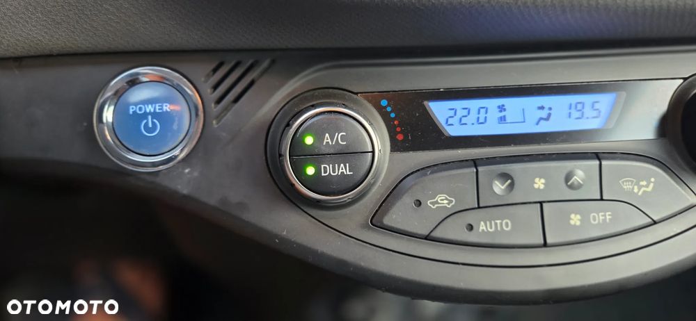 Toyota Yaris Hybrid 100 Active EU6 - 5