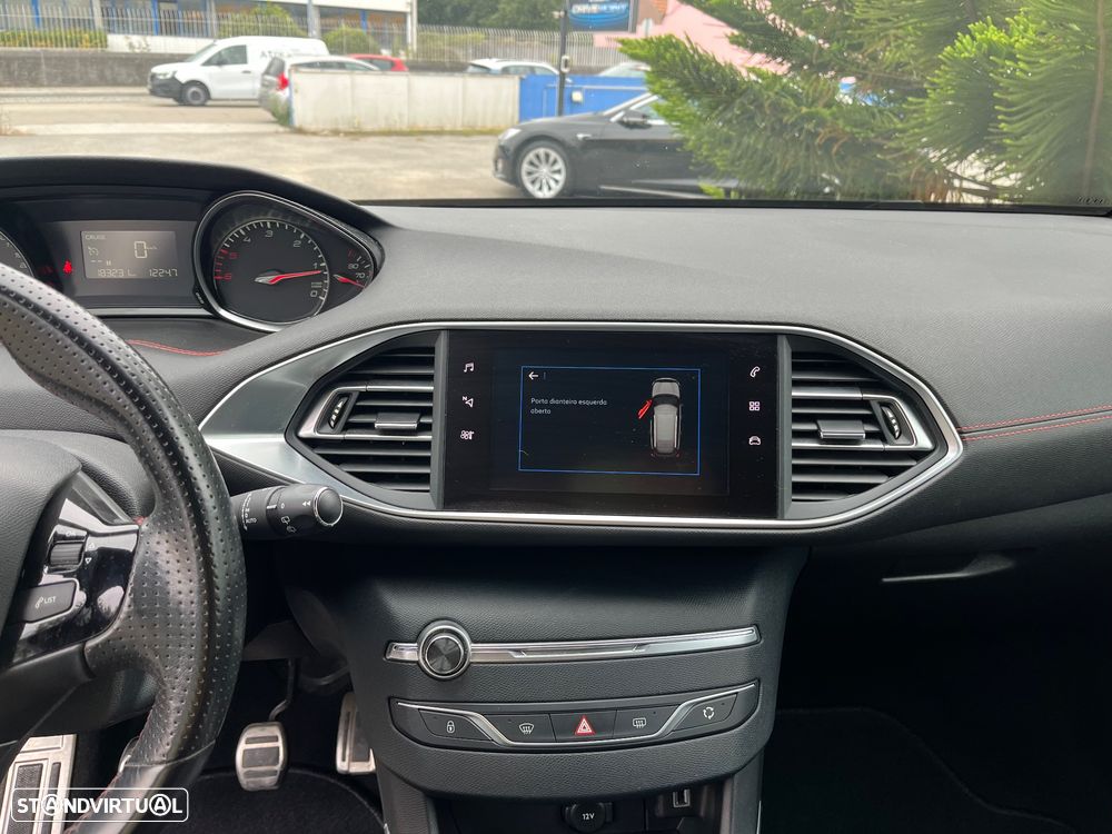 Peugeot 308 SW BlueHDi 130 Stop & Start GT Pack - 36