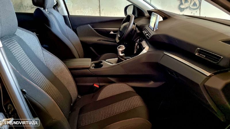 Peugeot 3008 1.5 BlueHDi Active Pack - 19