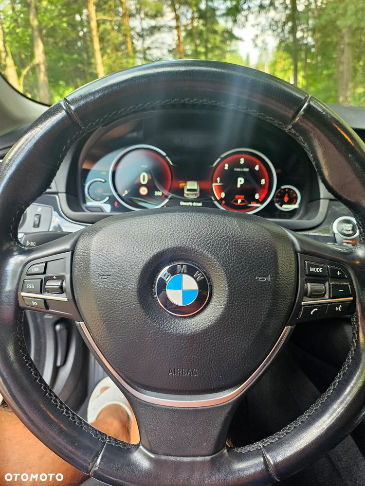 BMW Seria 5 520d Luxury Line - 14