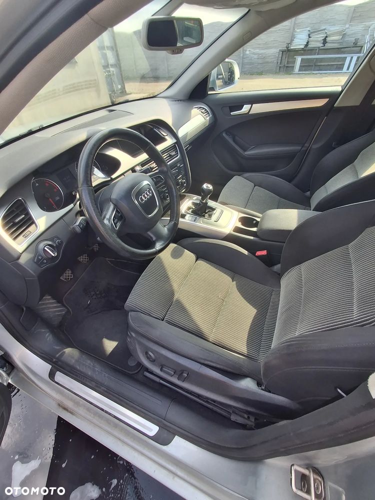Audi A4 Avant 2.0 TDI - 7