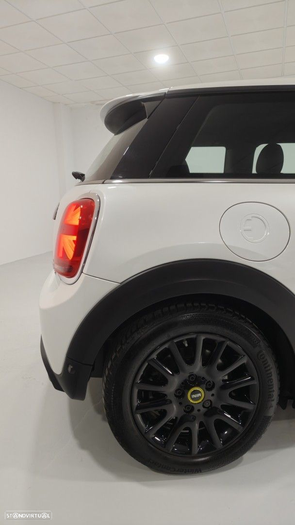 MINI 3 Portas Cooper SE Premium Essential - 18