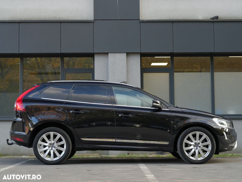 Volvo XC 60 D5 AWD Geartronic Summum - 27