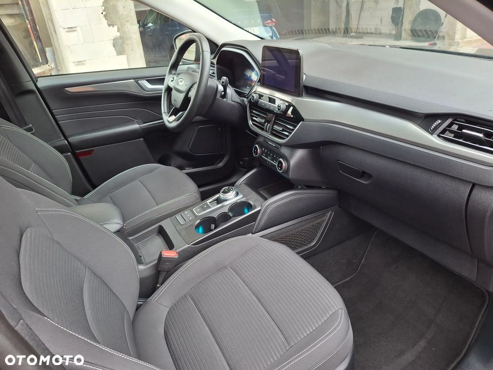 Ford Kuga 2.0 EcoBlue AWD Titanium - 24