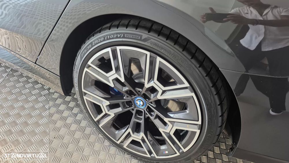 BMW i5 eDrive40 Pack Desportivo M Pro - 36
