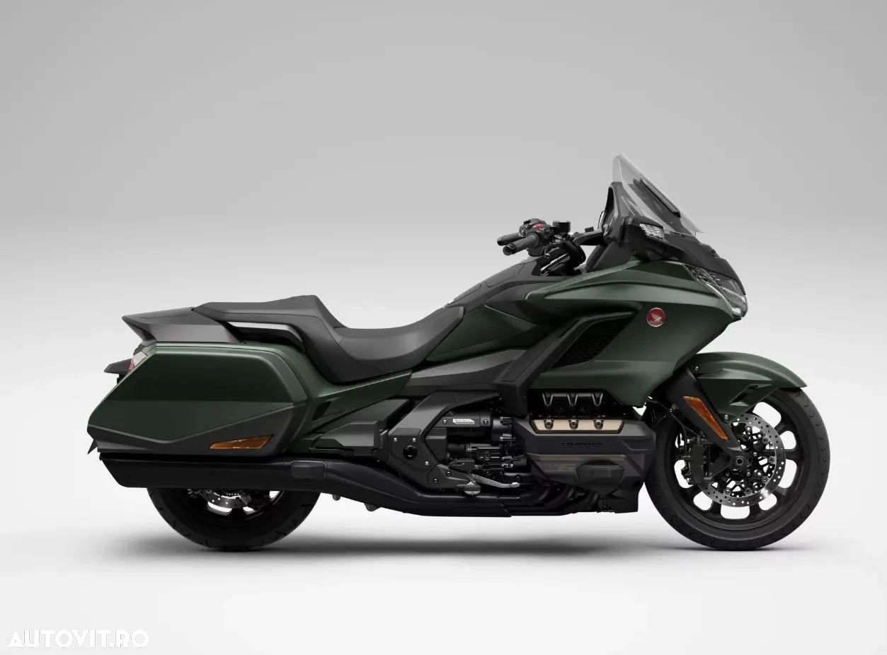 Honda Gold Wing - 1