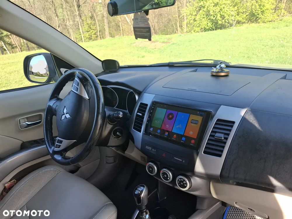 Mitsubishi Outlander 2.0 DID Instyle - 9