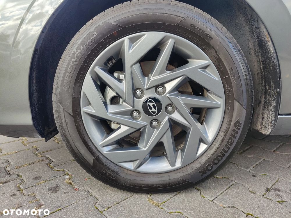 Hyundai Elantra 1.6 Smart - 12