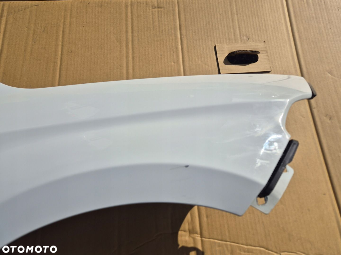 Fiat Tipo 2 błotnik prawy.OE MOPAR.Ślizgi x2.biały - 3