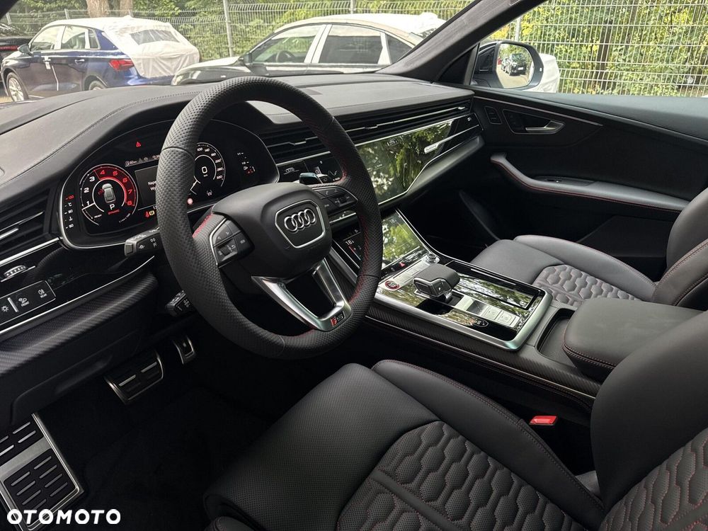 Audi RS Q8 - 9