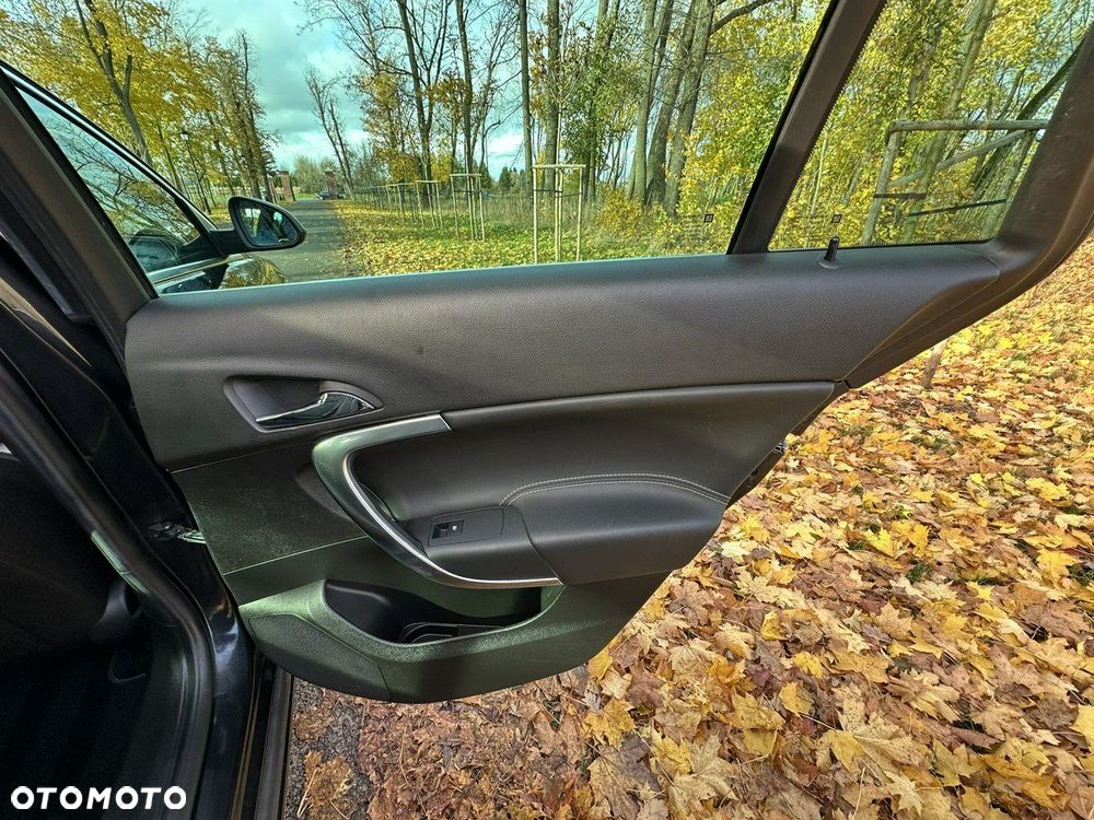 Opel Insignia - 29