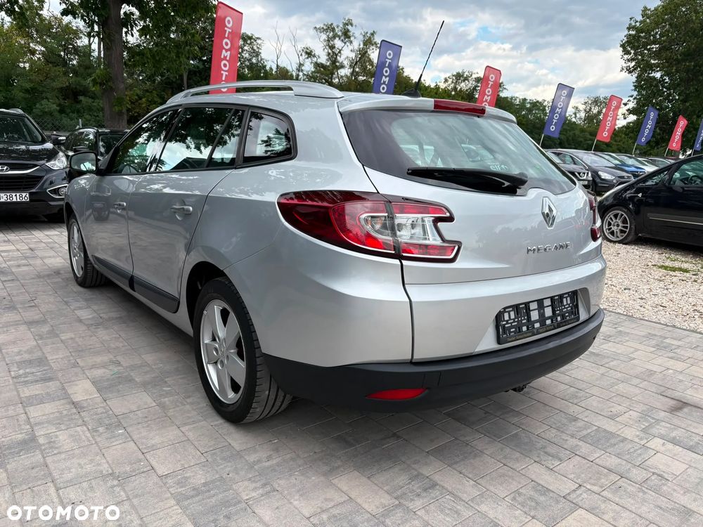 Renault Megane 1.6 16V 110 LIMITED - 7