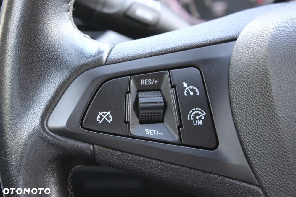 Opel Astra 1.4 Turbo Ultimate - 27