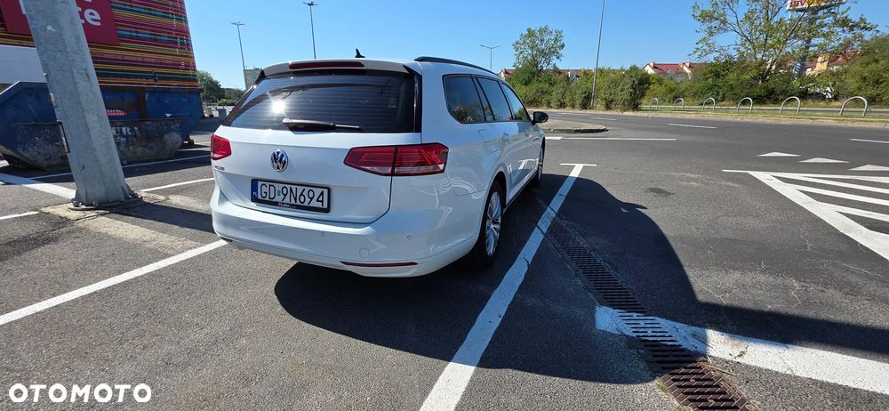 Volkswagen Passat 2.0 TDI SCR DSG Comfortline - 4