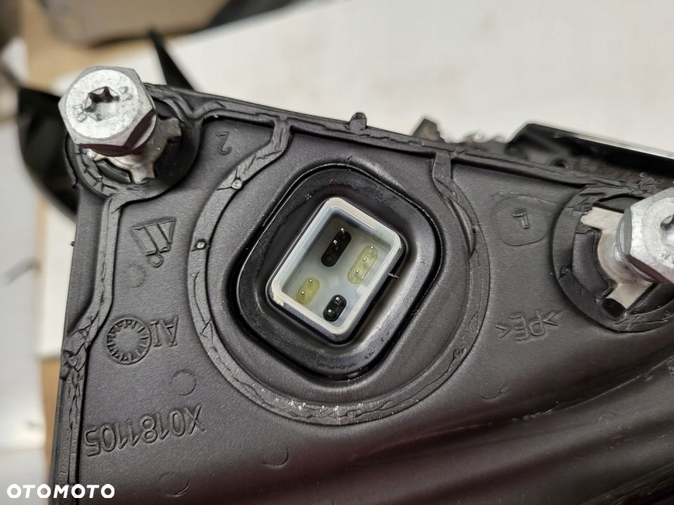 BMW 7 G11/12 LUSTERKO PRAWE LEWE 9 PIN KOLOR 475 - 8
