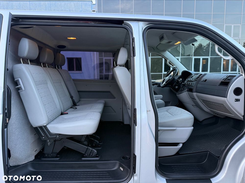 Volkswagen Transporter DSG BMT - 19