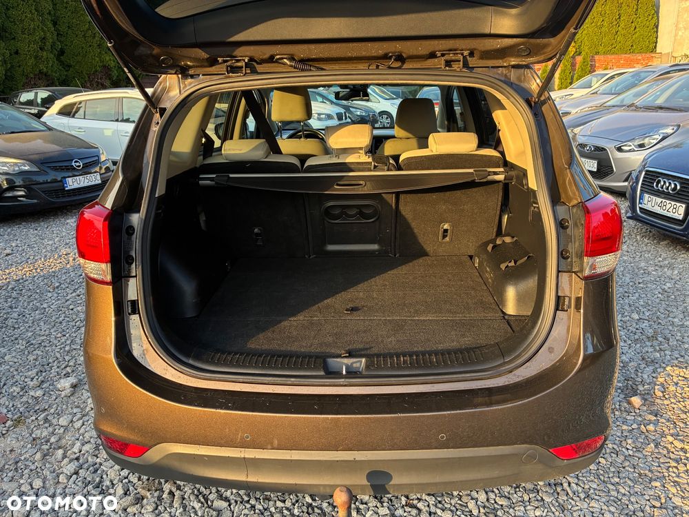 Kia Carens 1.6 GDI Attract - 11