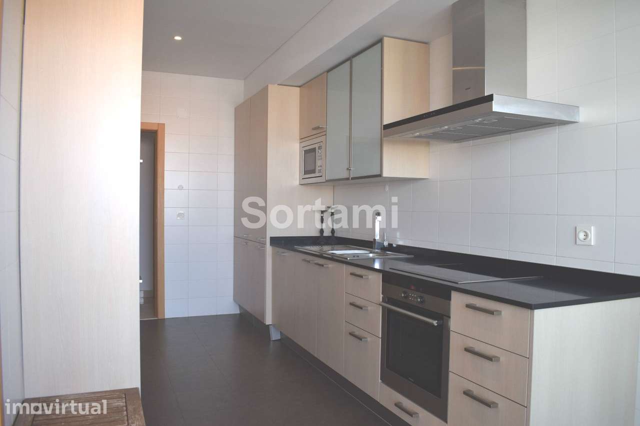 Apartamento T2 Venda em Quarteira,Loulé - Grande imagem: 3/15