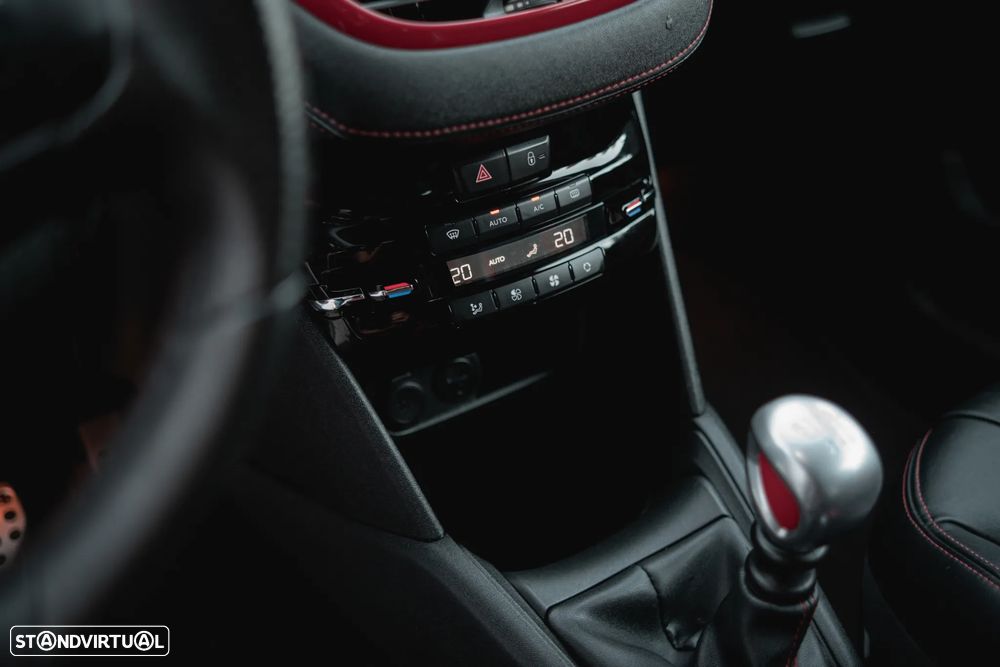 Peugeot 208 1.6 THP GTi - 20