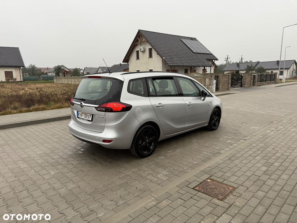 Opel Zafira - 4