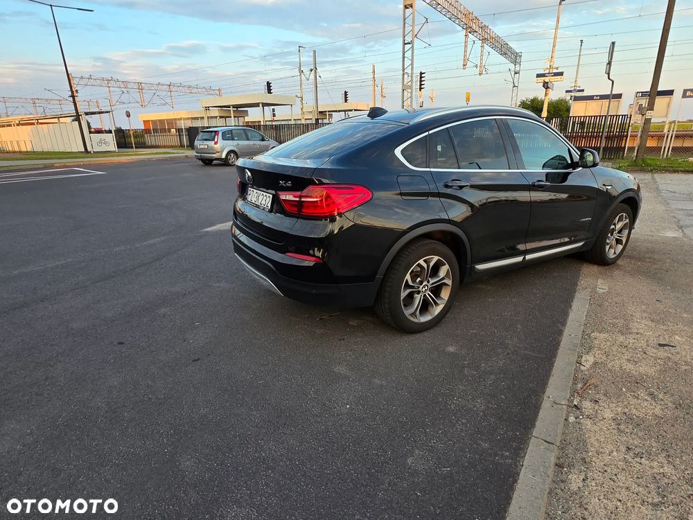 BMW X4 xDrive20d xLine - 9