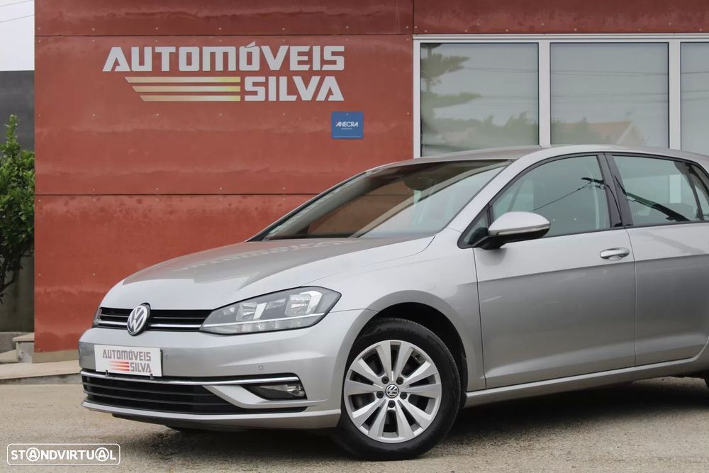 VW Golf 1.6 TDI Confortline - 4